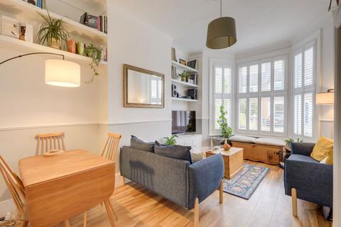 2 bedroom flat for sale, Minard Road, London, SE6