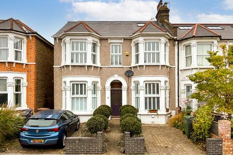2 bedroom flat for sale, Minard Road, London, SE6