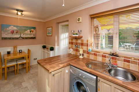 3 bedroom semi-detached house for sale, Kelstern Close, Northwich