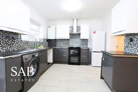 undefined, Ascot Gardens, Southall, UB1