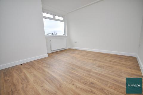 2 bedroom apartment to rent, Ballards Lane, Finchley, London, N3
