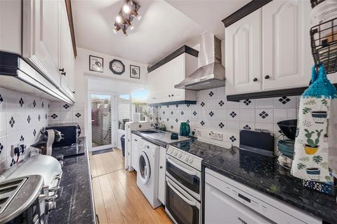 4 bedroom semi-detached house for sale, Dartford Road, Dartford