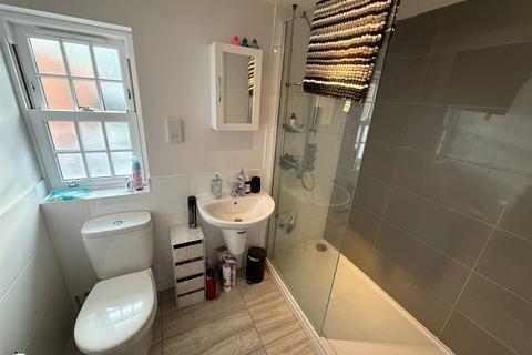 1 bedroom flat to rent, Carlton Road, Suffolk NR33