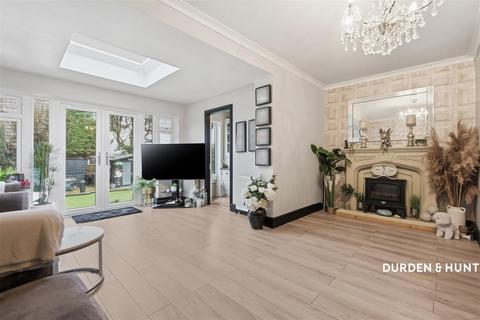 undefined, Wingletye Lane, Hornchurch, RM11