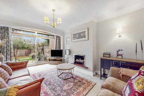 undefined, Pinner, Greater London HA5