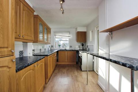 3 bedroom terraced house to rent, Filton Avenue, Bristol BS34
