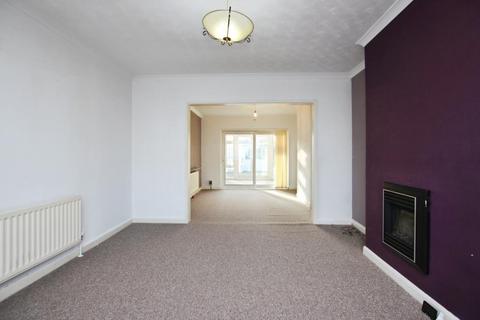 3 bedroom terraced house to rent, Filton Avenue, Bristol BS34
