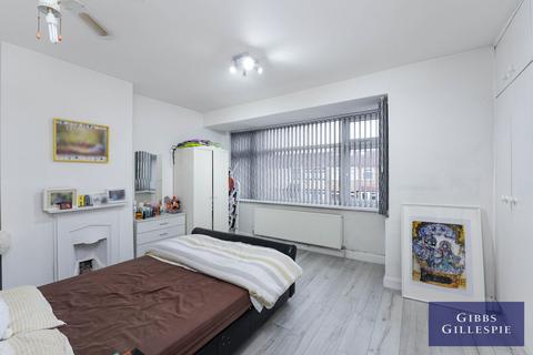 undefined, Lynhurst Road, Uxbridge, UB10