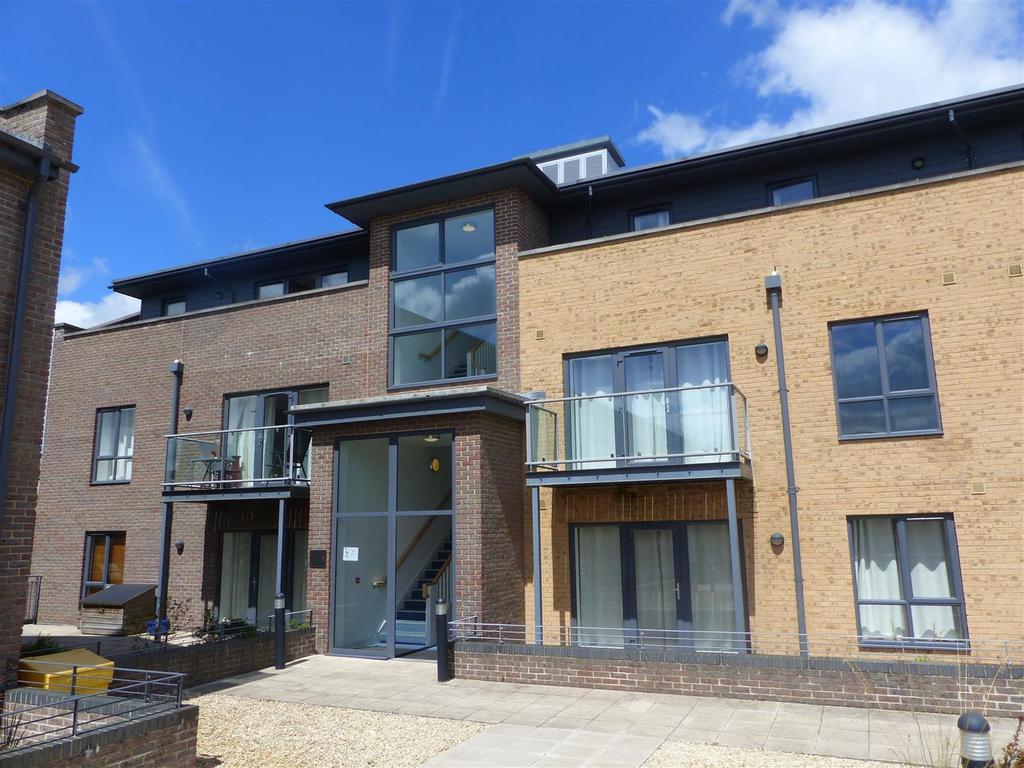 2 - 31 King House