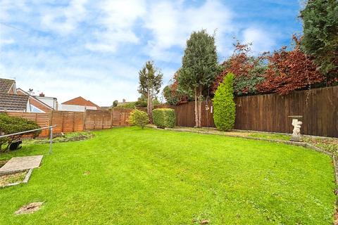 3 bedroom bungalow for sale, The Tynings, Westbury