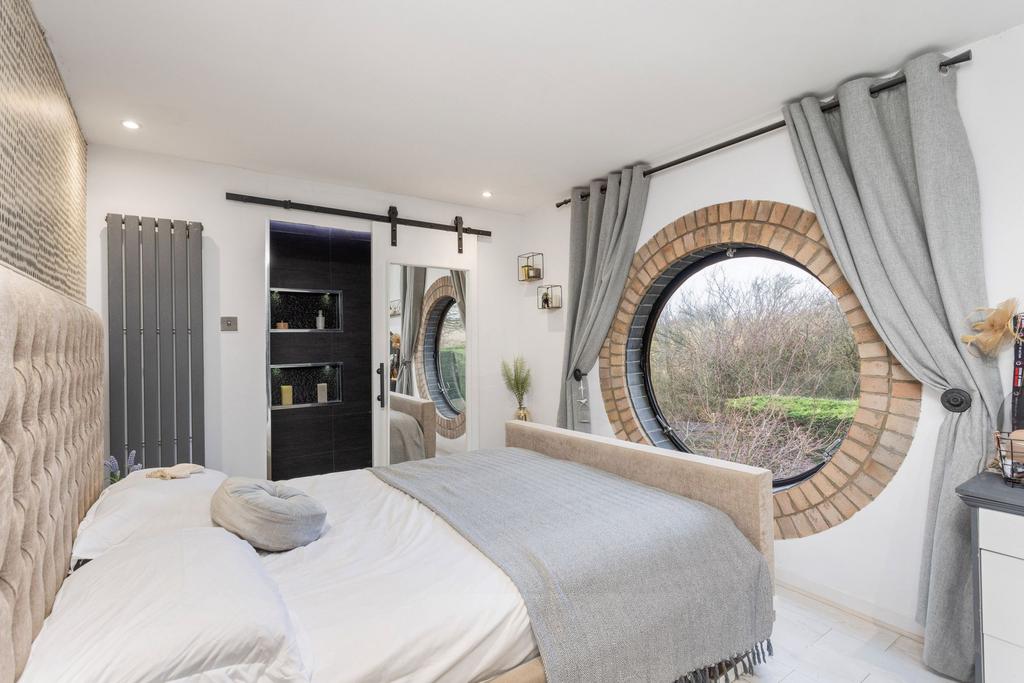 Master Bedroom and En-suite