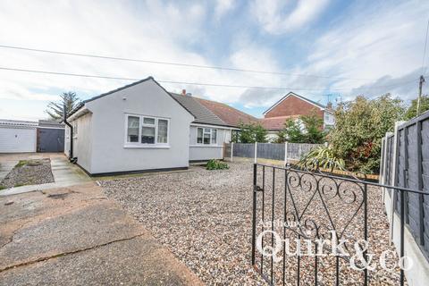 3 bedroom bungalow for sale, Linden Way, Canvey Island, SS8