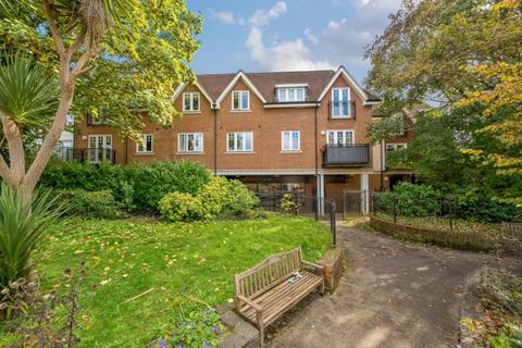 2 bedroom apartment for sale, Cheam Road, Epsom, KT17