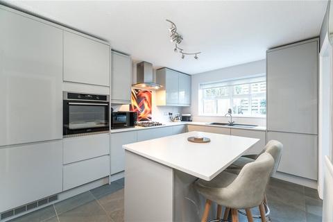 4 bedroom detached house for sale, Tenterfields, Apperley Bridge, Bradford, BD10