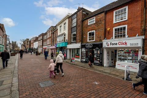 Retail property (high street) to rent, 27 East St Chichester PO19 1HS