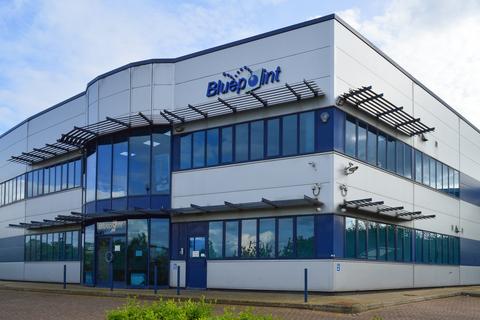 Warehouse to rent, Davy Av Milton Keynes MK5 8PB