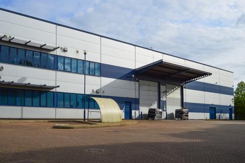 Warehouse to rent, Davy Av Milton Keynes MK5 8PB