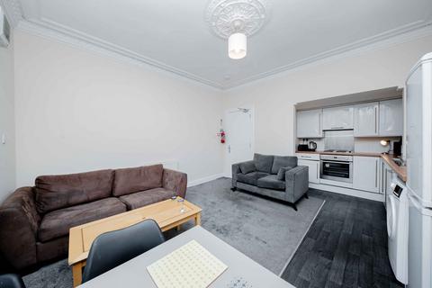 2 bedroom flat to rent, Lochee Road, West End DD2