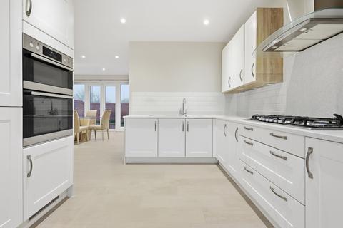 5 bedroom detached house for sale, Parker Drive, Langdon Hills, Basildon, Essex, SS16 5LG