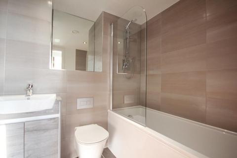 2 bedroom apartment to rent, Thurstan Road, London, SW20
