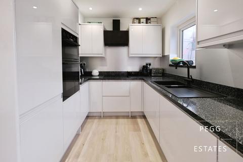 3 bedroom terraced house for sale, Daison Crescent, Torquay