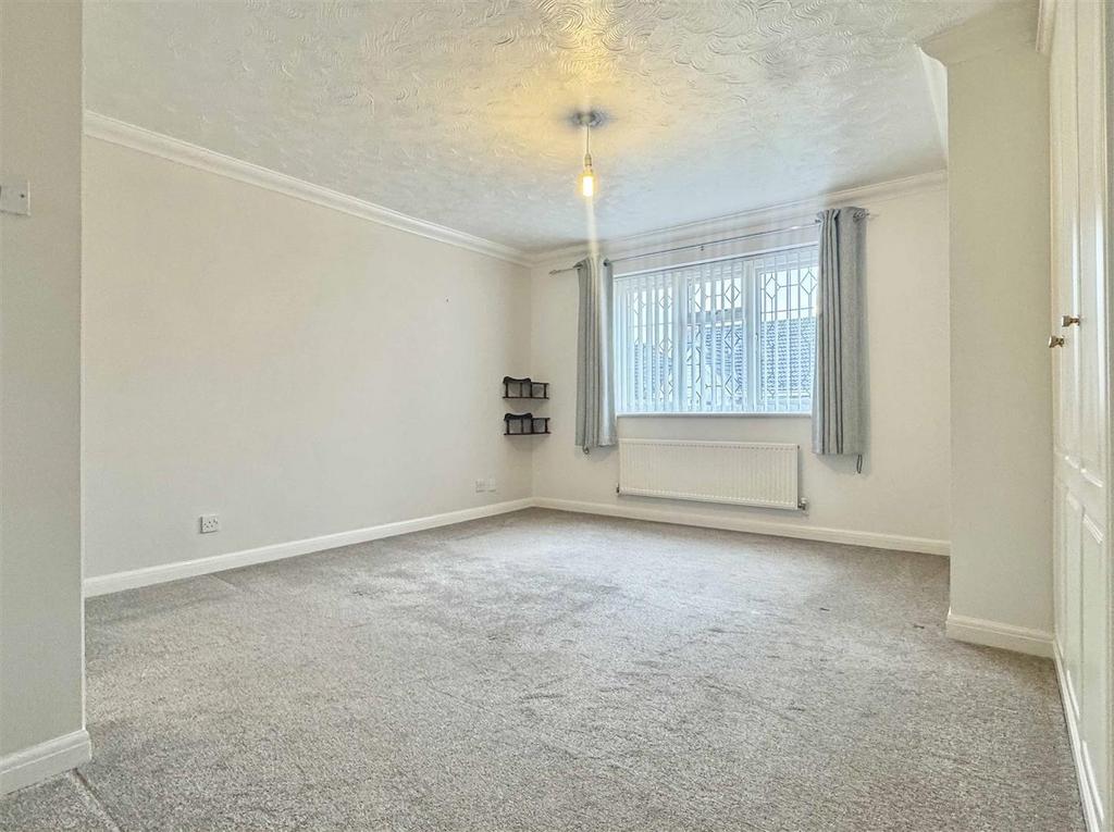Master Bedroom.jpg