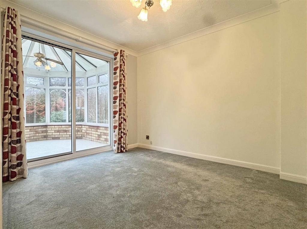 Dining Room.jpg