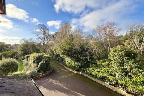 2 bedroom flat for sale, Gaudick Road, Eastbourne