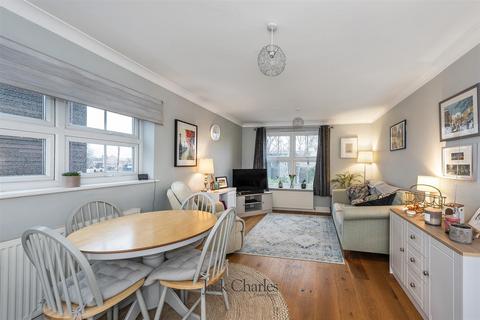 1 bedroom flat for sale, St. Eanswythe's Court, Tonbridge