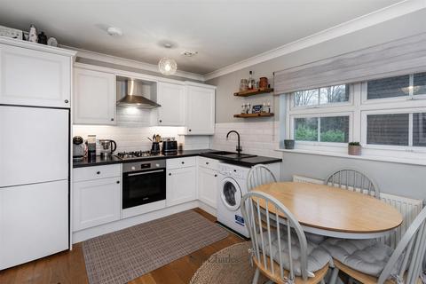 1 bedroom flat for sale, St. Eanswythe's Court, Tonbridge