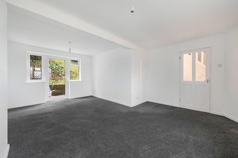 3 bedroom semi-detached house for sale, Stafford Road, Caterham