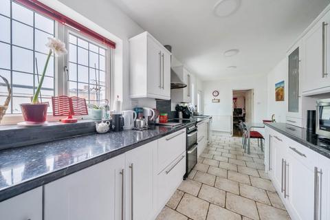 4 bedroom detached house for sale, Stagsden Road, Bromham