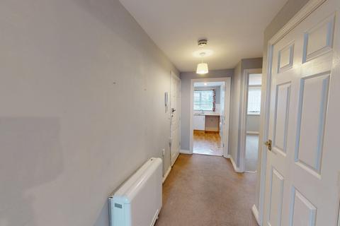 2 bedroom flat to rent, Garner Court, Tilbury , RM18