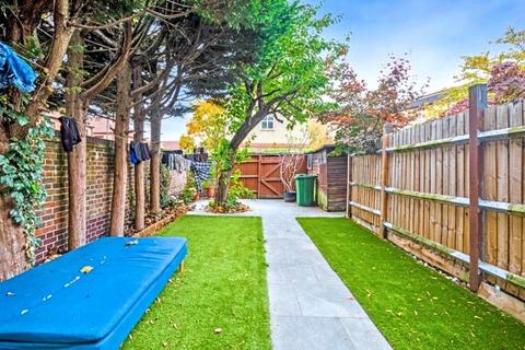undefined, Valiant Way, London, E6
