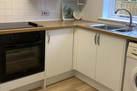 3 bedroom end of terrace house to rent, Mews Court, Otterbourne SO21