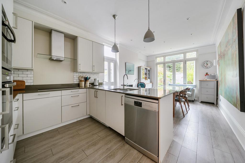 Kitchen/Dining Room