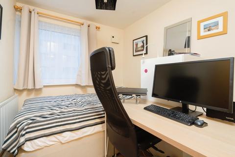 2 bedroom flat to rent, Ralph Jackson House, 331 Romford Road, E7