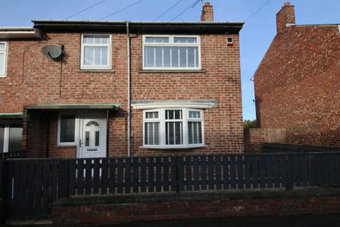 2 bedroom end of terrace house to rent, Bradford Crescent, Gilesgate, Durham, DH1