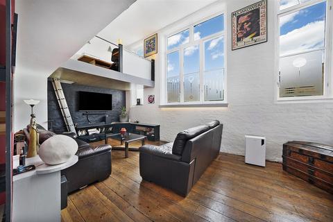 2 bedroom flat to rent, Bow Brook House, Gathorne Street, London