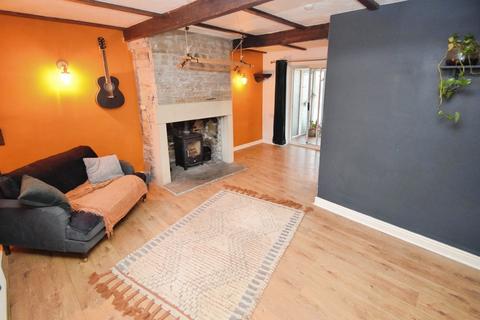 2 bedroom terraced house for sale, Black Edge Lane, Bradford BD13