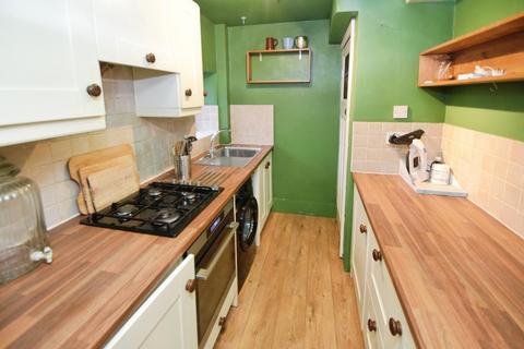 2 bedroom terraced house for sale, Black Edge Lane, Bradford BD13