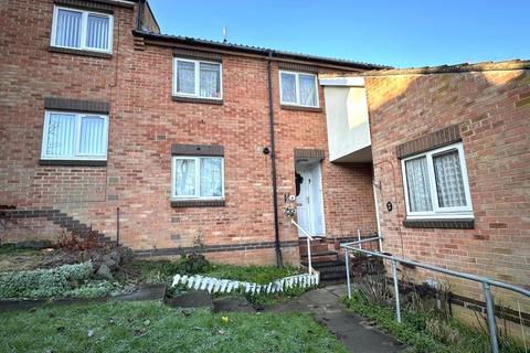 3 bedroom terraced house for sale, Streambank Road, Thorplands Brook, Northampton NN3