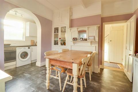 undefined, Cricketfield Grove, Leigh-On-Sea SS9