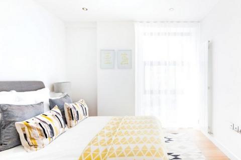1 bedroom apartment to rent, Glacier Point, London, E2