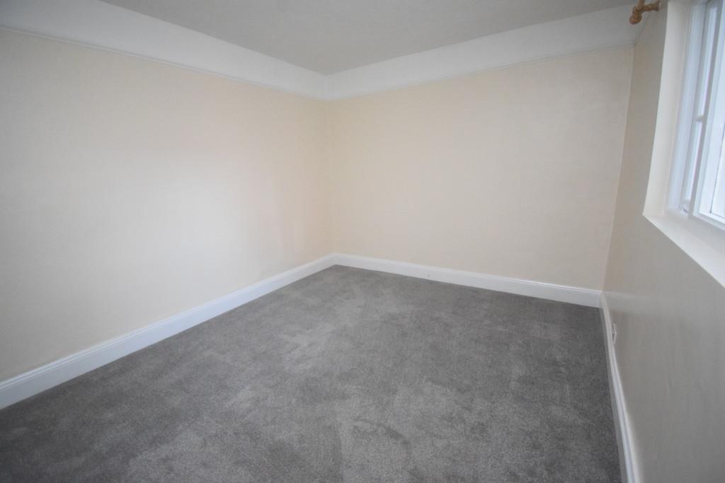 Bedroom 1 (2)