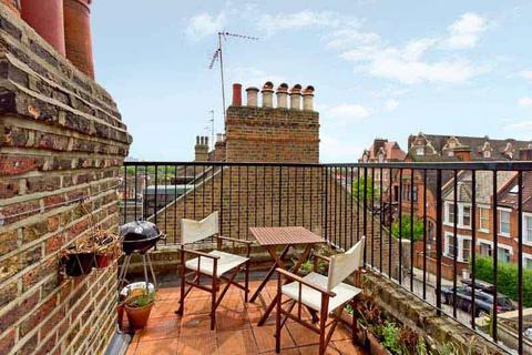 2 bedroom maisonette to rent, Mill lane, West Hampstead, London NW6