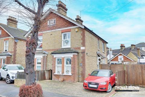 2 bedroom semi-detached house for sale, Moorfield Road, Orpington