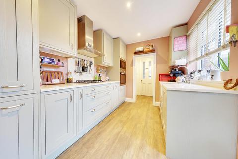 2 bedroom semi-detached house for sale, Moorfield Road, Orpington