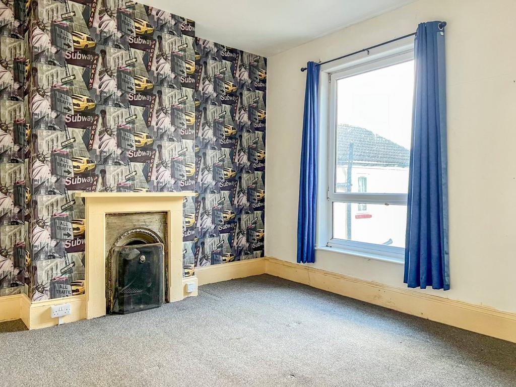 F/F Bedroom