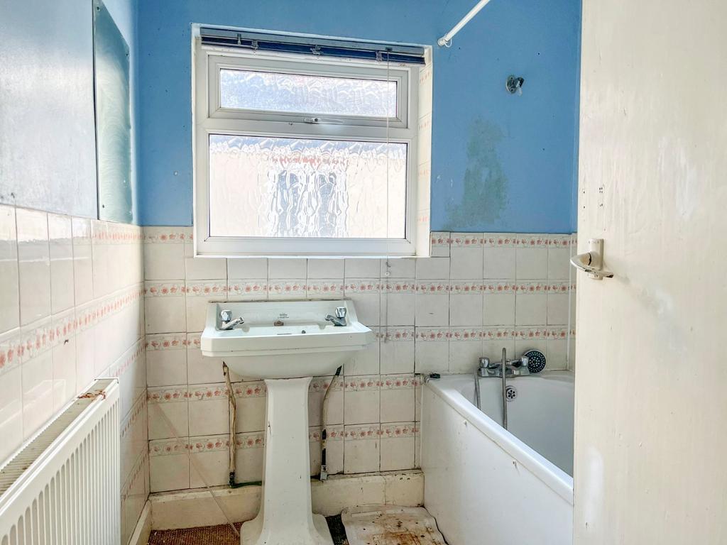 F/F Bathroom